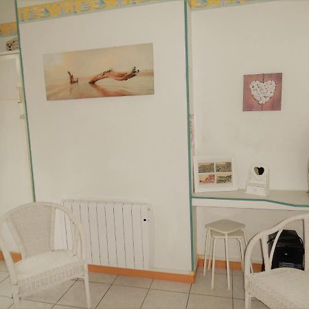 Appartement Avec Cour A 50M De La Plage Mers-les-Bains Exteriör bild