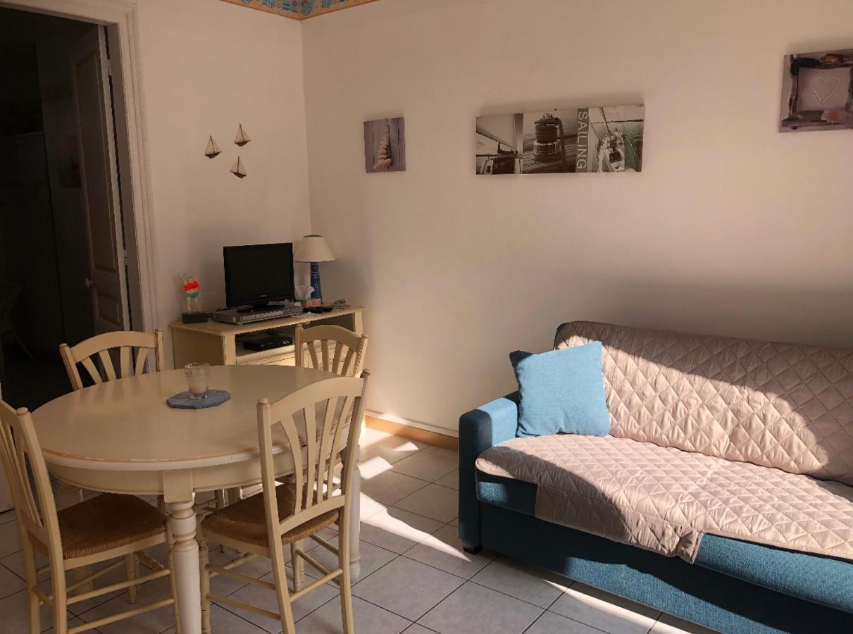 Appartement Avec Cour A 50M De La Plage Mers-les-Bains Exteriör bild