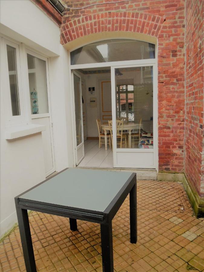Appartement Avec Cour A 50M De La Plage Mers-les-Bains Exteriör bild